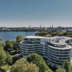 ***** Hotel The Fontenay Duitsland